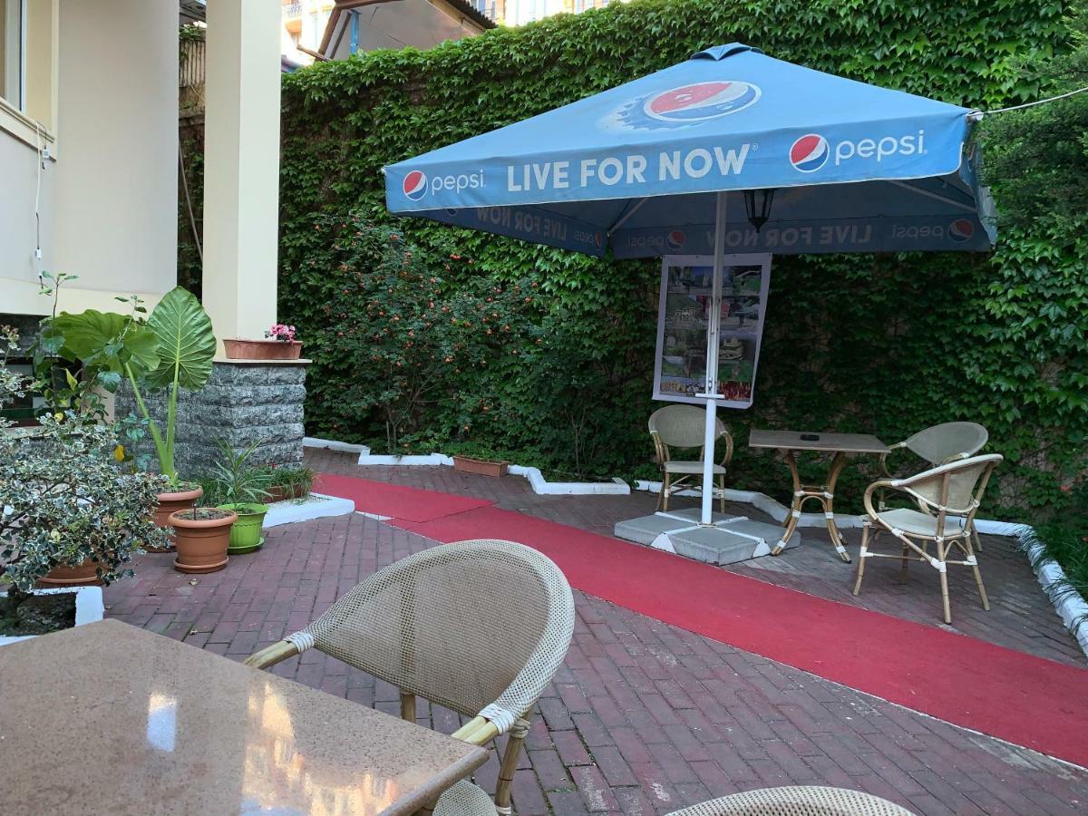 Light House Hotel Batumi Ngoại thất bức ảnh